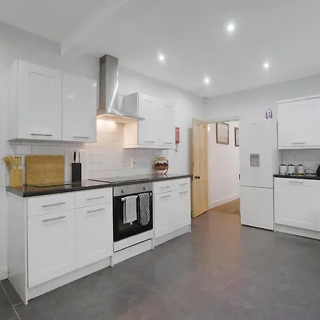 Σπίτι διακοπών 5 Bed House With Games Sleeps 10 Redcar