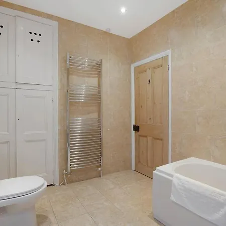5 Bed House With Games Sleeps 10 Σπίτι διακοπών